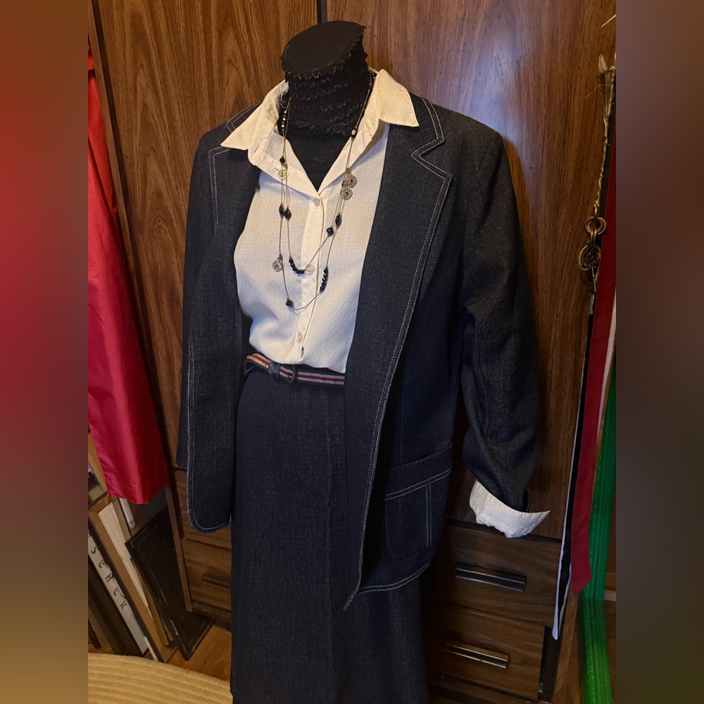 Donovan Galvani by Dallas Y2K Denim Skirt Suit Tailored Office Core